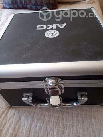 Micrófono de Condensador AKG P220 (incluye araña)