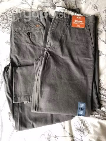 Pantalon Docker Modelo Field Khaki color