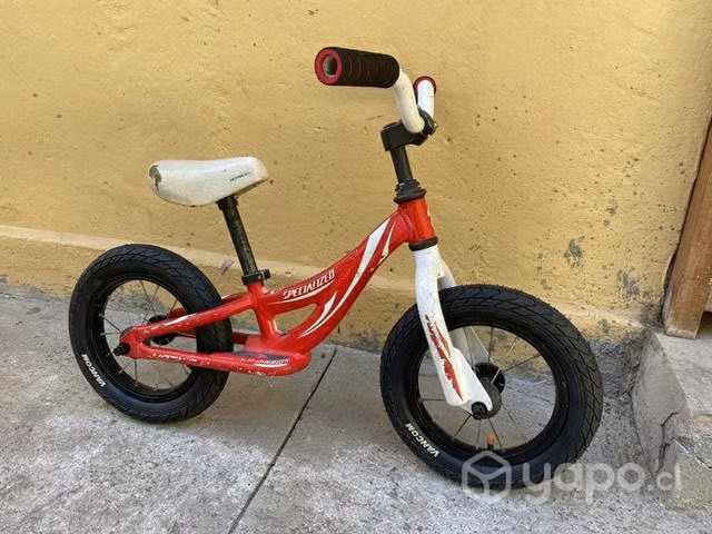 Specialized Hotwalk Aro 12