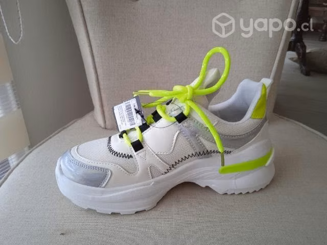Zapatilla dama