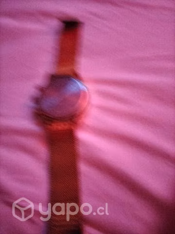 Reloj nuevo muy poco uso