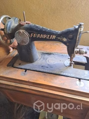 Maquina de coser antigua coleccionable - Imagen 3