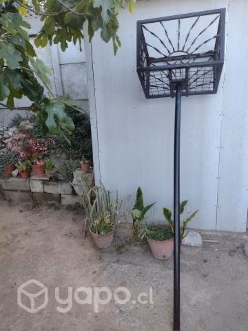Canasto de fierro para basura