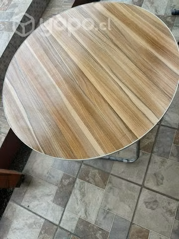 Mesa pegable