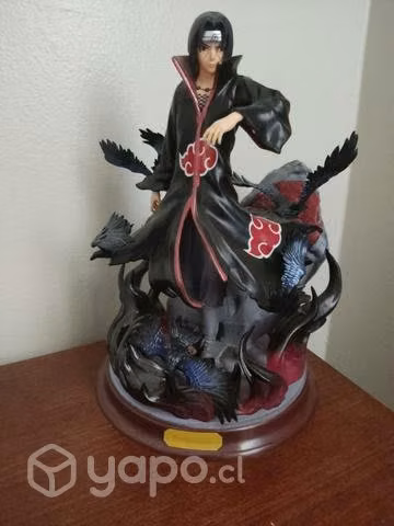 Estatua itachi