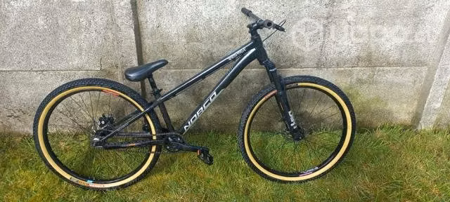 Bicicleta Pump Track