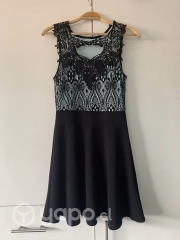 Vestido corto de gala sin uso