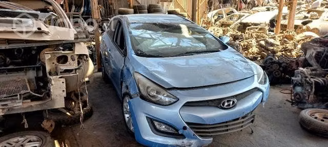 Farol Hyundai i30 2013