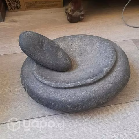 Plato ceremonial de piedra
