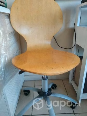 Silla de madera