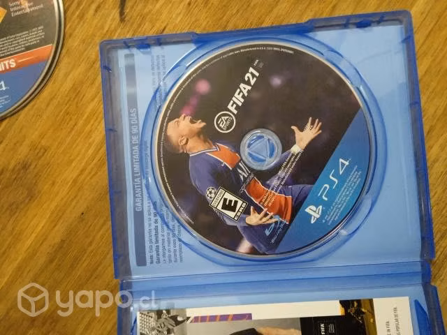 Juegos de PS4 , los discos sin caja son de regalo.