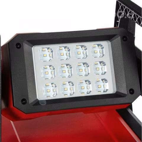 Luz LED Milwaukee 18V 2360-20