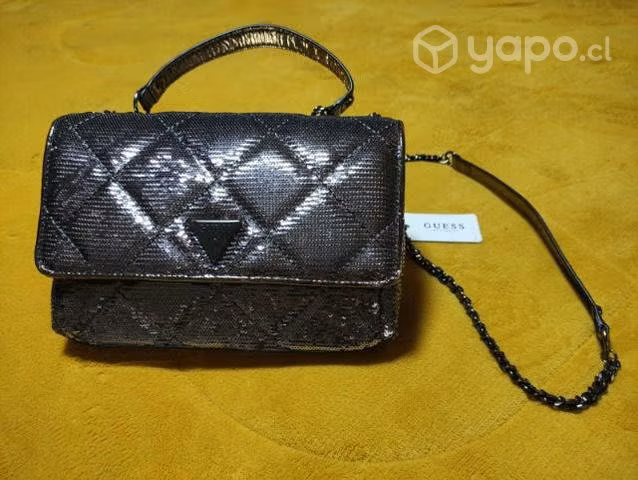 Cartera o Bandolera Guess