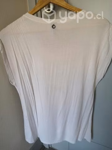 Polera IO - Imagen 3