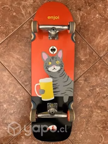 Skate tipo cruiser marca enjoi