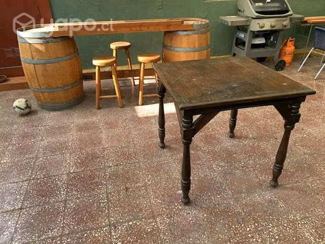 Mesa madera sólida . Buen estado - Imagen 2