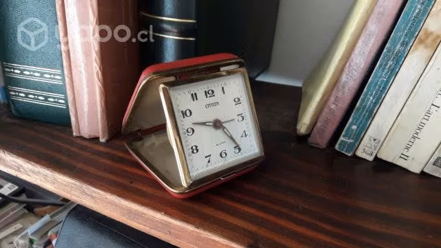 Hermoso Reloj de Viaje Antiguo Marca Citizen