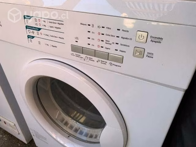 Secadora Midea 9 kgs (no se recibe transferencia)