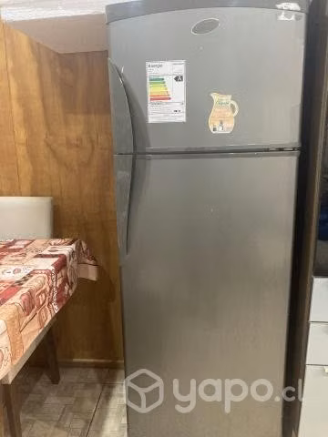 refrigerador fensa de dos puertas