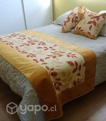 Set de piecera con 2 cojines 45x45cm