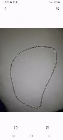 Se vende poco uso