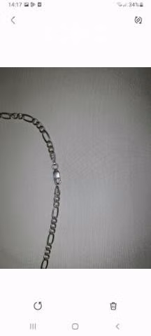 Se vende poco uso