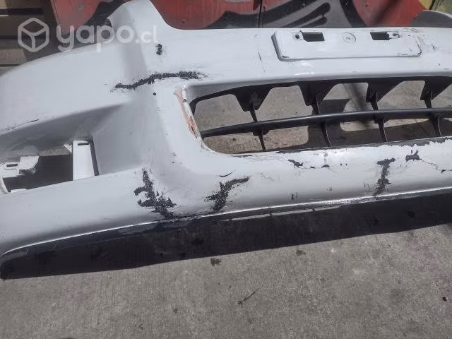 Parachoque del mazda bt - Imagen 7
