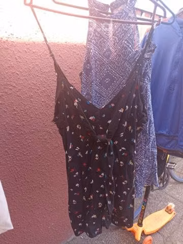 Lote de ropa usada - Imagen 3