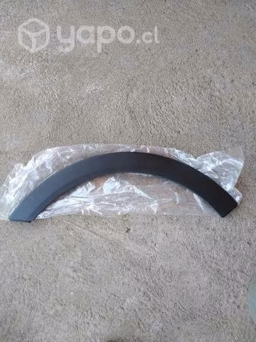 Moldura tapabarro Hyundai Creta trasero izquierda