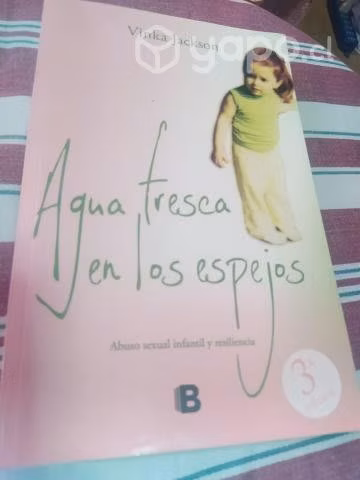 Agua Fresca en los Espejos, Vinka Jackson