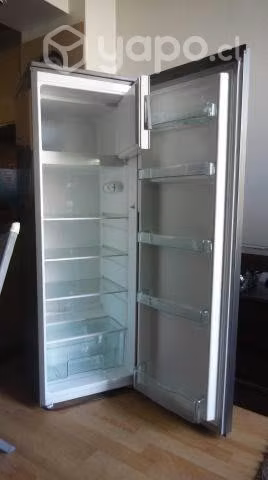 Refrigerador Electrolux ERDG195YSKG