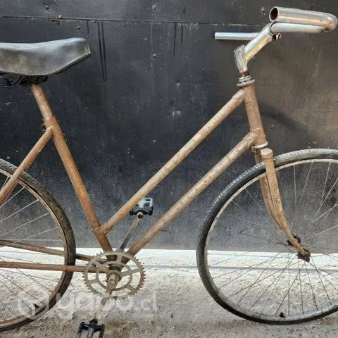 Bicicleta antigua de los 80 aro 28 unión revocado