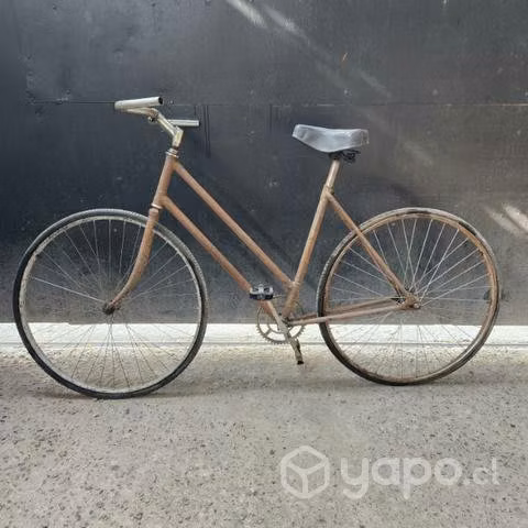 Bicicleta antigua de los 80 aro 28 unión revocado