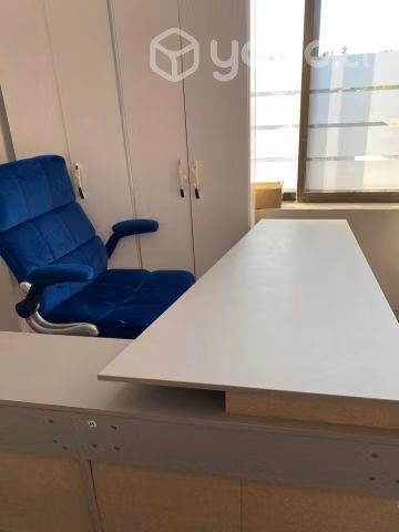 Escritorio semi nuevo