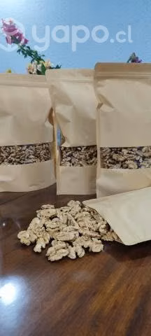 Nueces mariposa