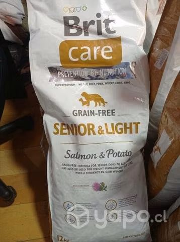 Alimento brit súper premium