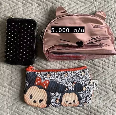 Mochilas, estuché y cosmetiquero