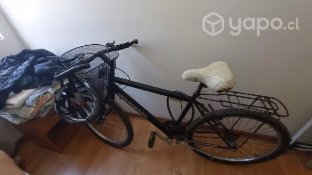 Bicicleta con cesta, buen estado