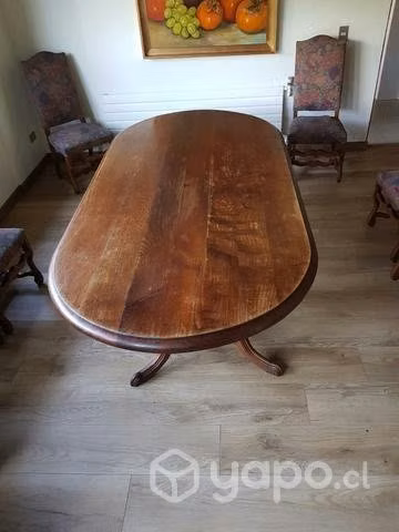 Mesa comedor con 12 sillas