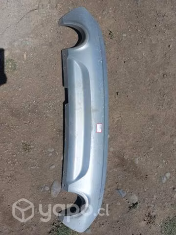 Moldura inferior parachoque trasero Ford Escape