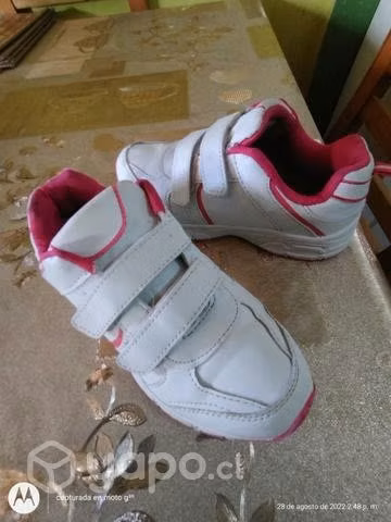 Zapatillas 32 excelente estado - Imagen 4