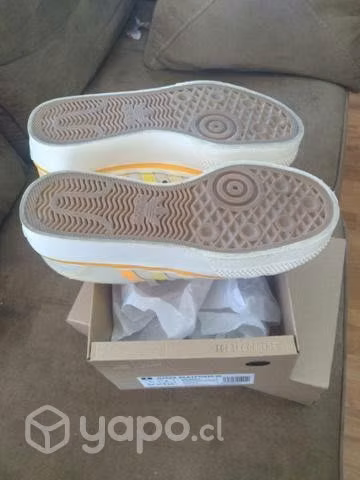 Zapatillas adidas compradas en falabella