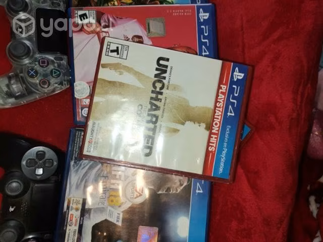 Play st 4 de 1TB con sus 2 controles y juego.