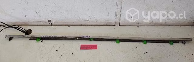 Moldura Lame Vidrio Delantera Izquierda (HCR056) H