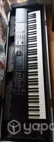 Roland FA08 + Parlante JBL JS15BT caja activa - Imagen 3