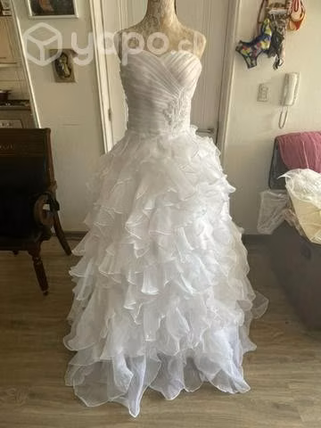 vestido de novia con accesorios