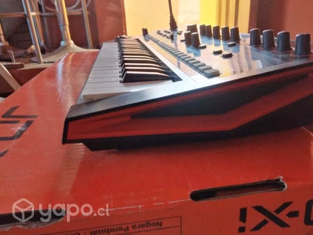 Sintetizador Roland JD Xi