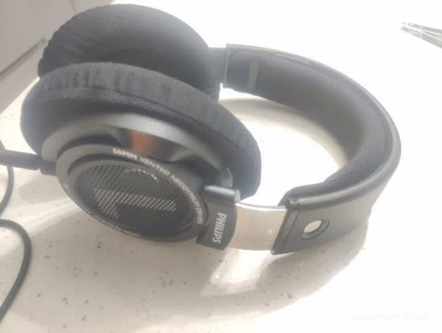 Philips shp 9500