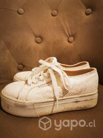 Zapatillas Superga usadas - Imagen 2