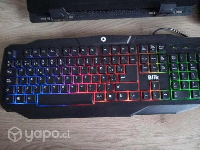 Teclado gamer con luces